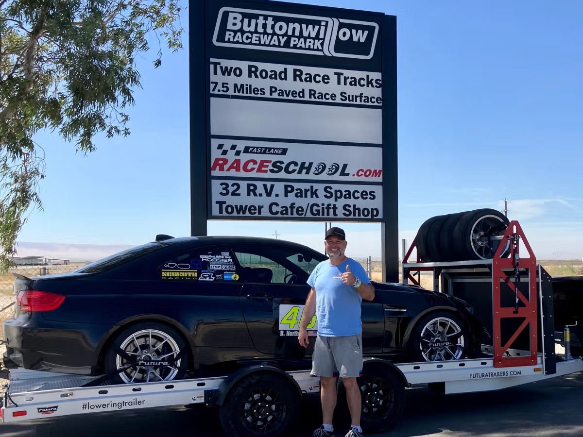 Car on Futura trailer