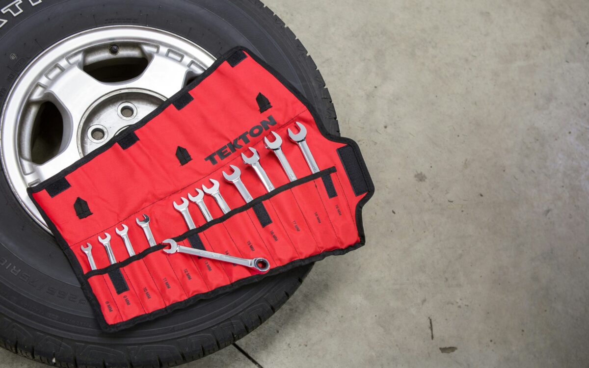 Let’s Talk Basics: Changing a Tire on your Trailer