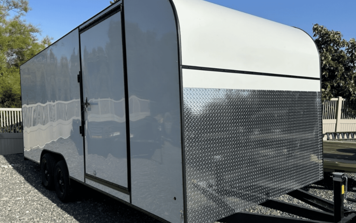 Trailer Rental Business 101: How to Build Repeat Renters